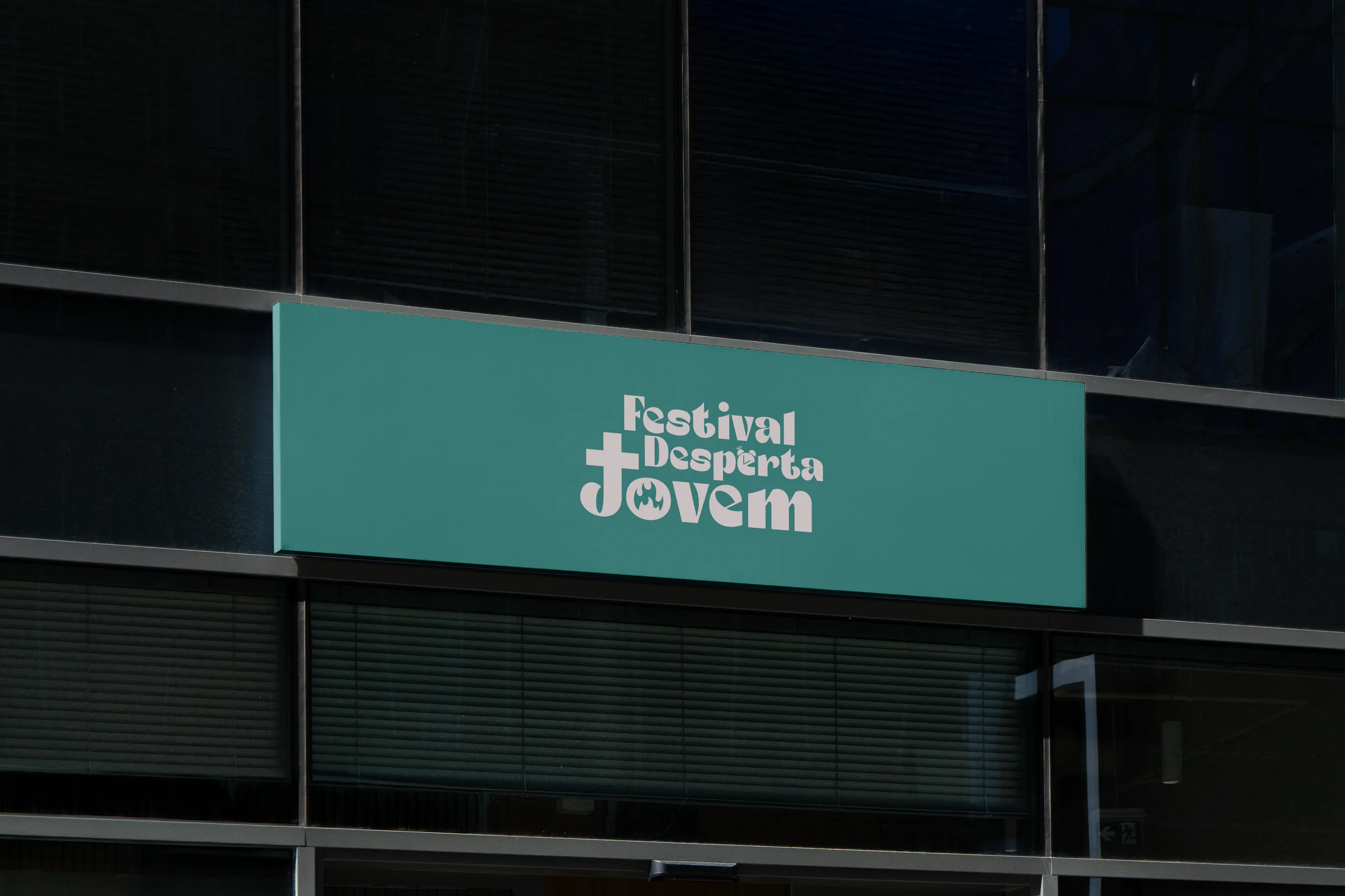 Outdoor com a nova identidade do Festival Desperta Jovem